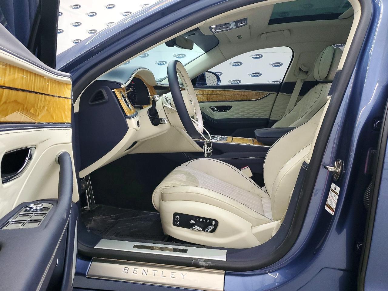 2022 Bentley Flying Spur - zdjęcie 7