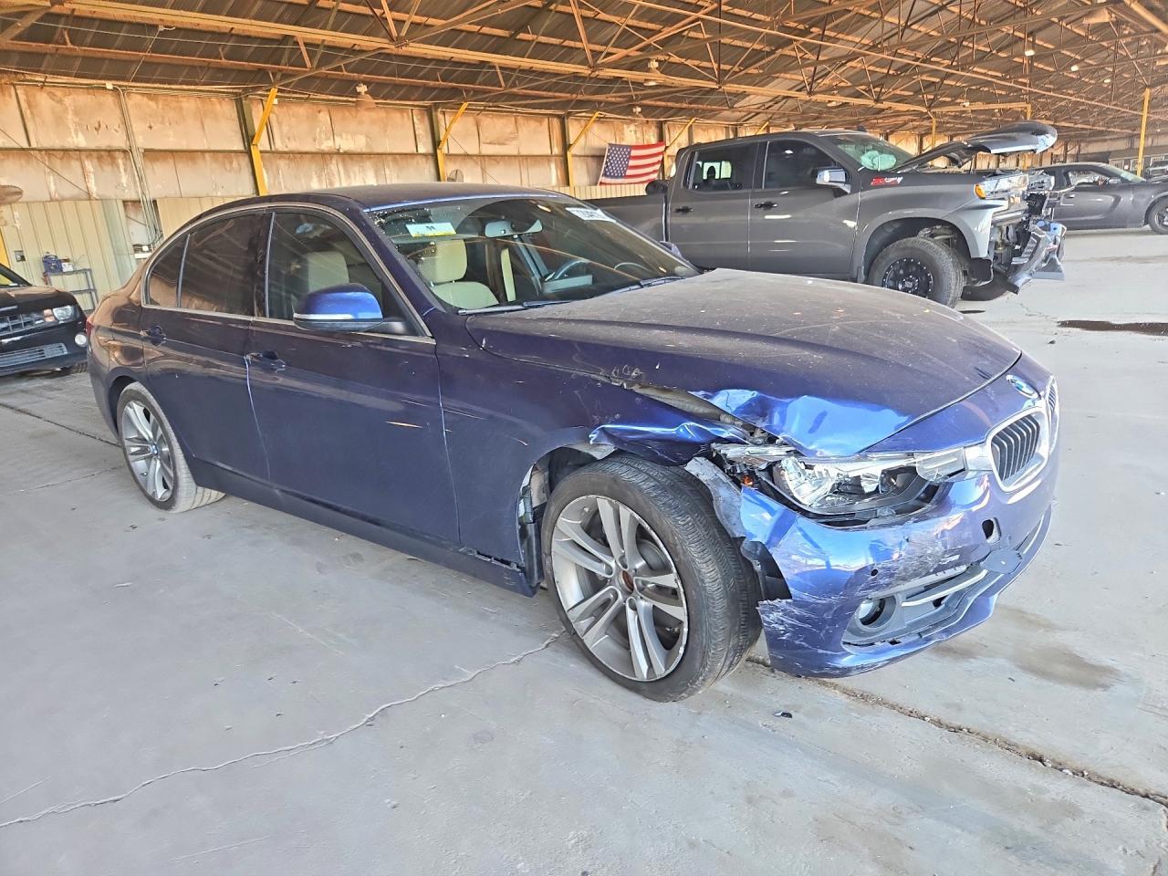 2017 BMW 330 I - zdjęcie 4