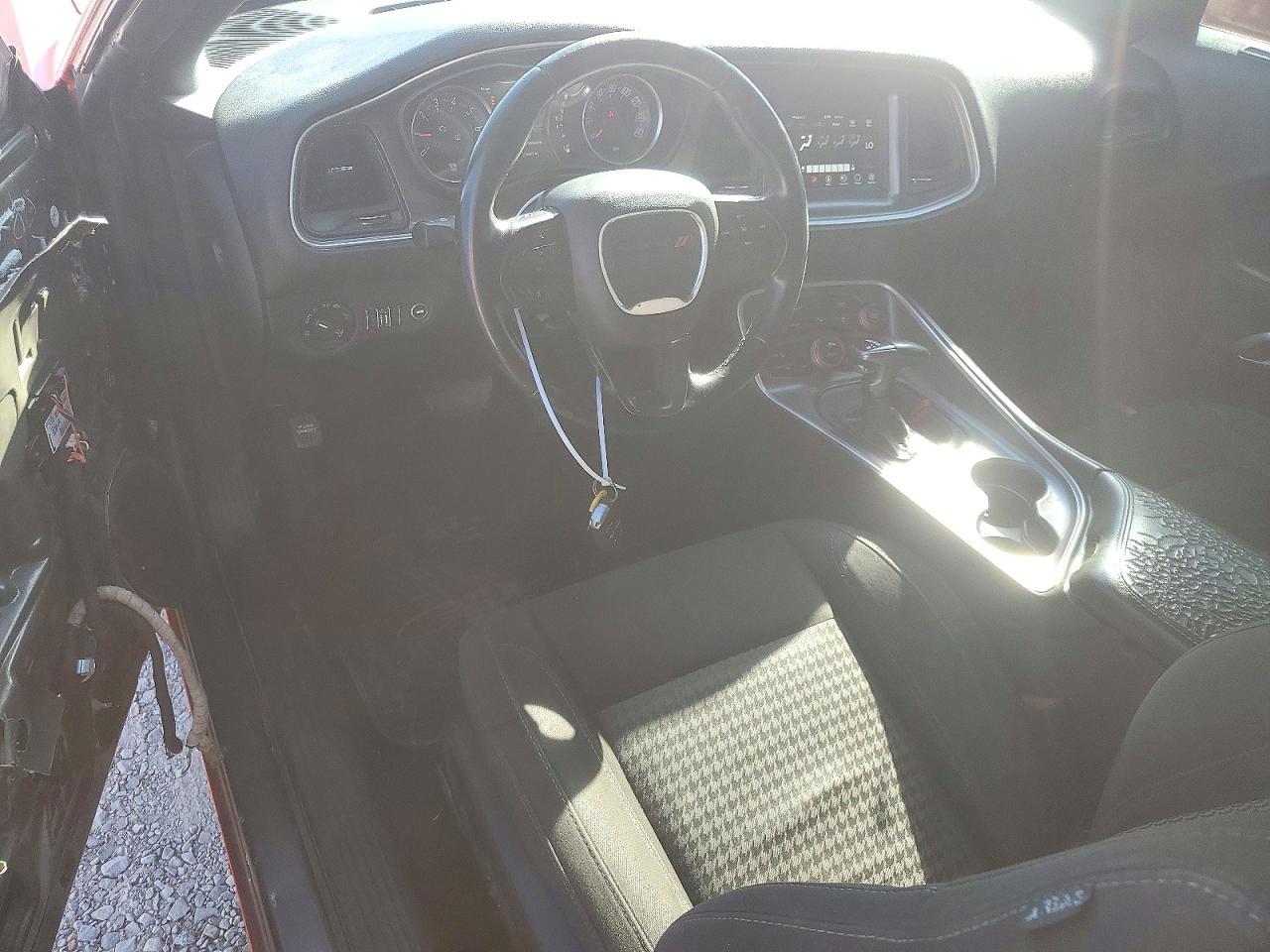 2021 Dodge Challenger Sxt - zdjęcie 8
