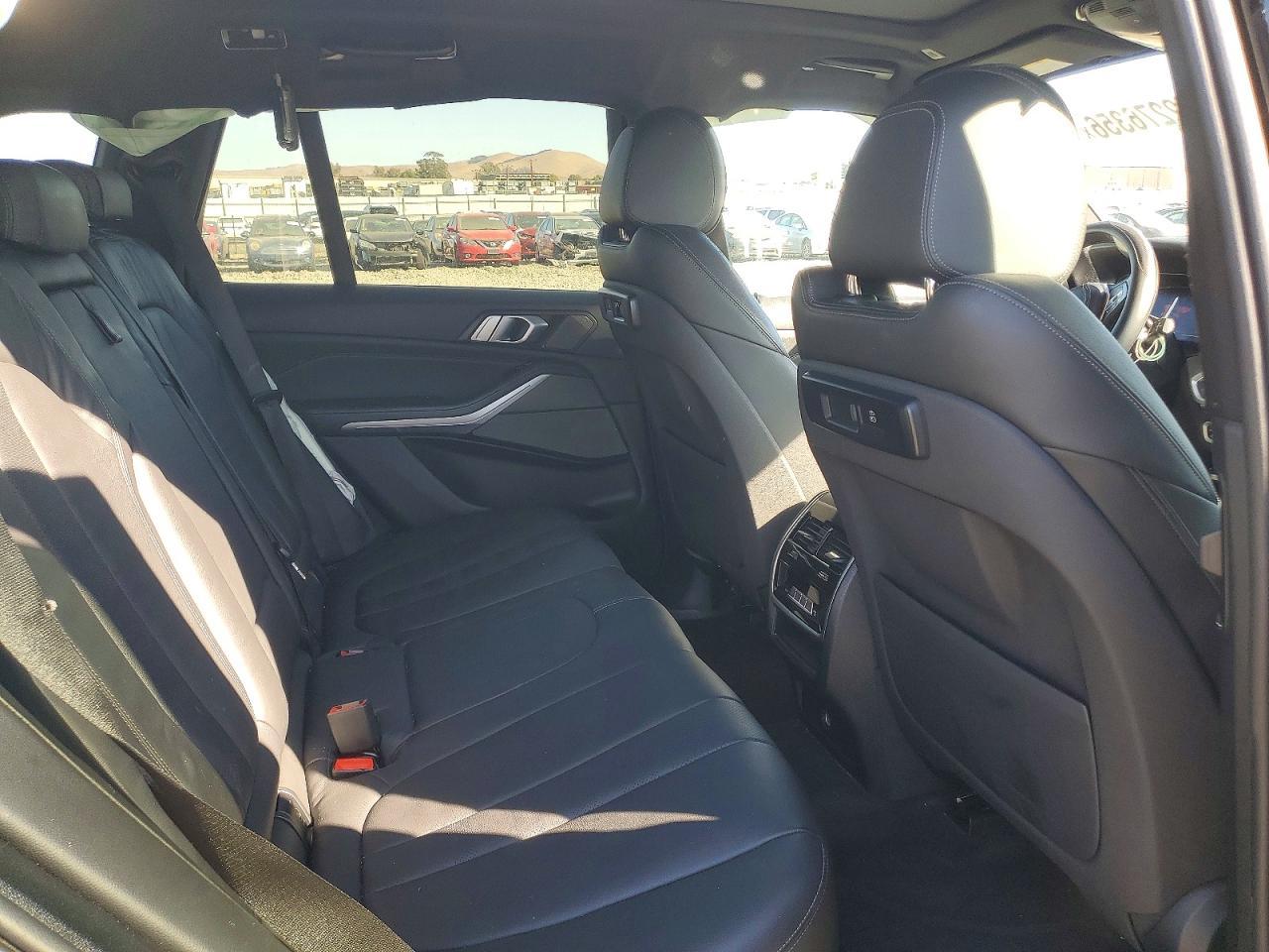 2019 BMW X5 xDrive40I - zdjęcie 11