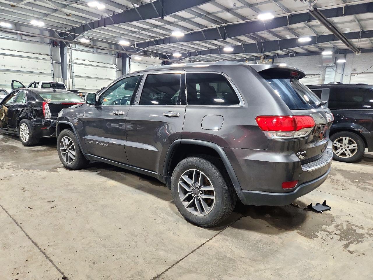 2019 Jeep Grand Cherokee Limited - zdjęcie 2