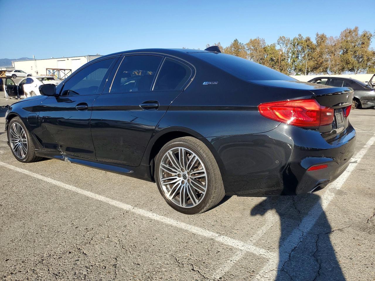 2019 BMW 530E - zdjęcie 2