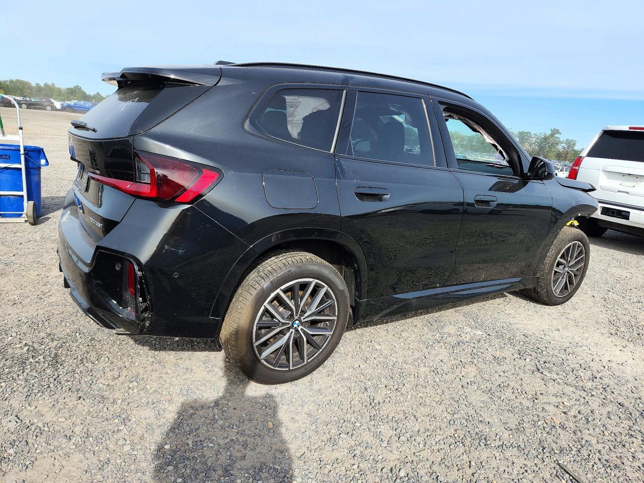 2023 BMW X1 xDrive28I - zdjęcie 3