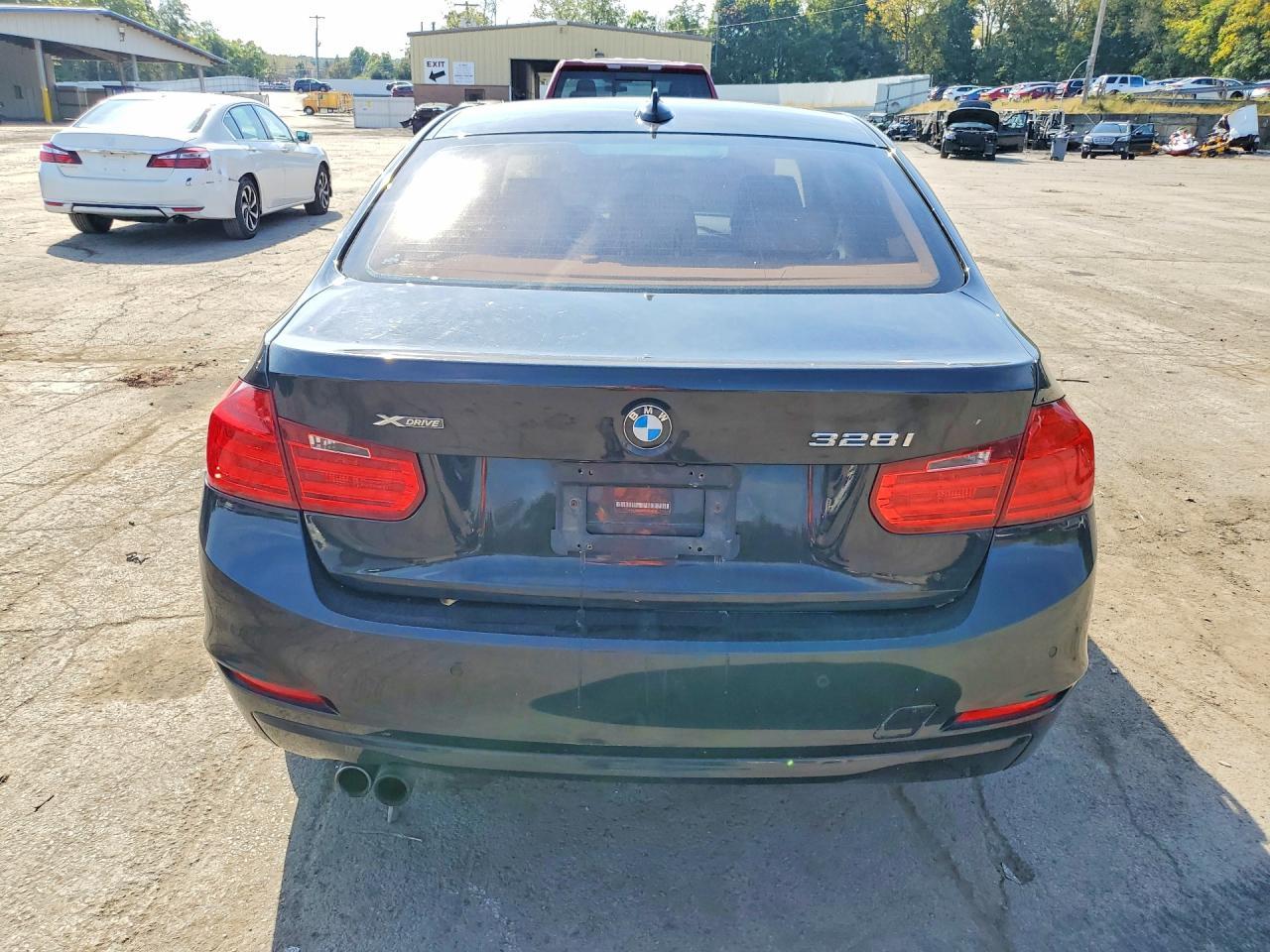 2015 BMW Seria 3 328i - zdjęcie 6