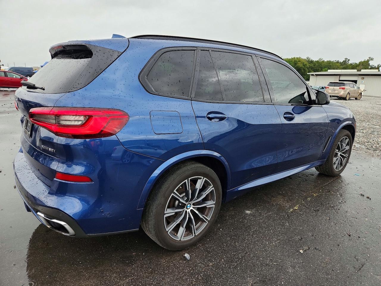 2019 BMW X5 xDrive50I - zdjęcie 3