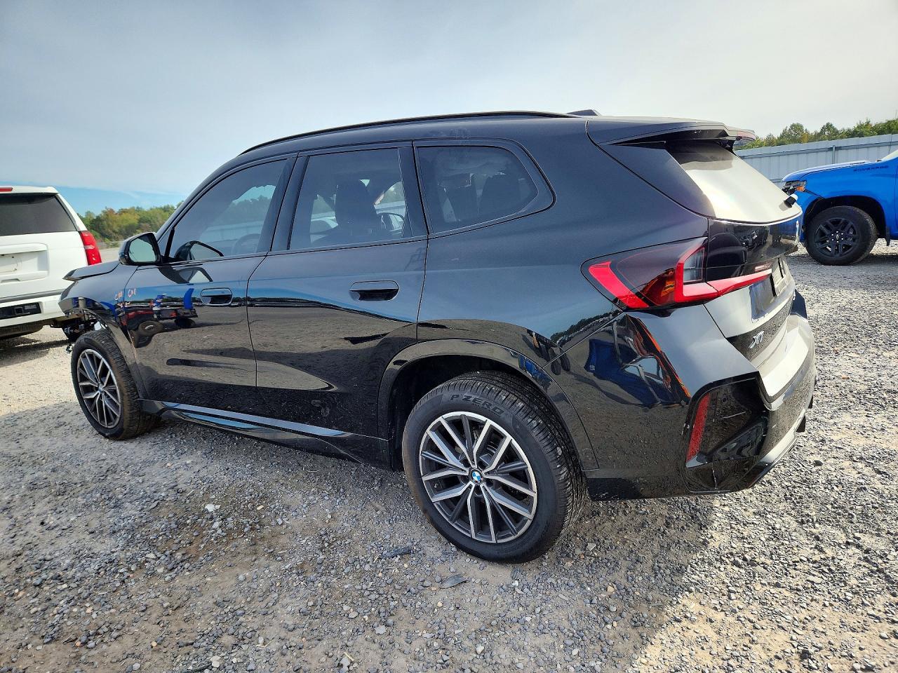 2023 BMW X1 xDrive28I - zdjęcie 2