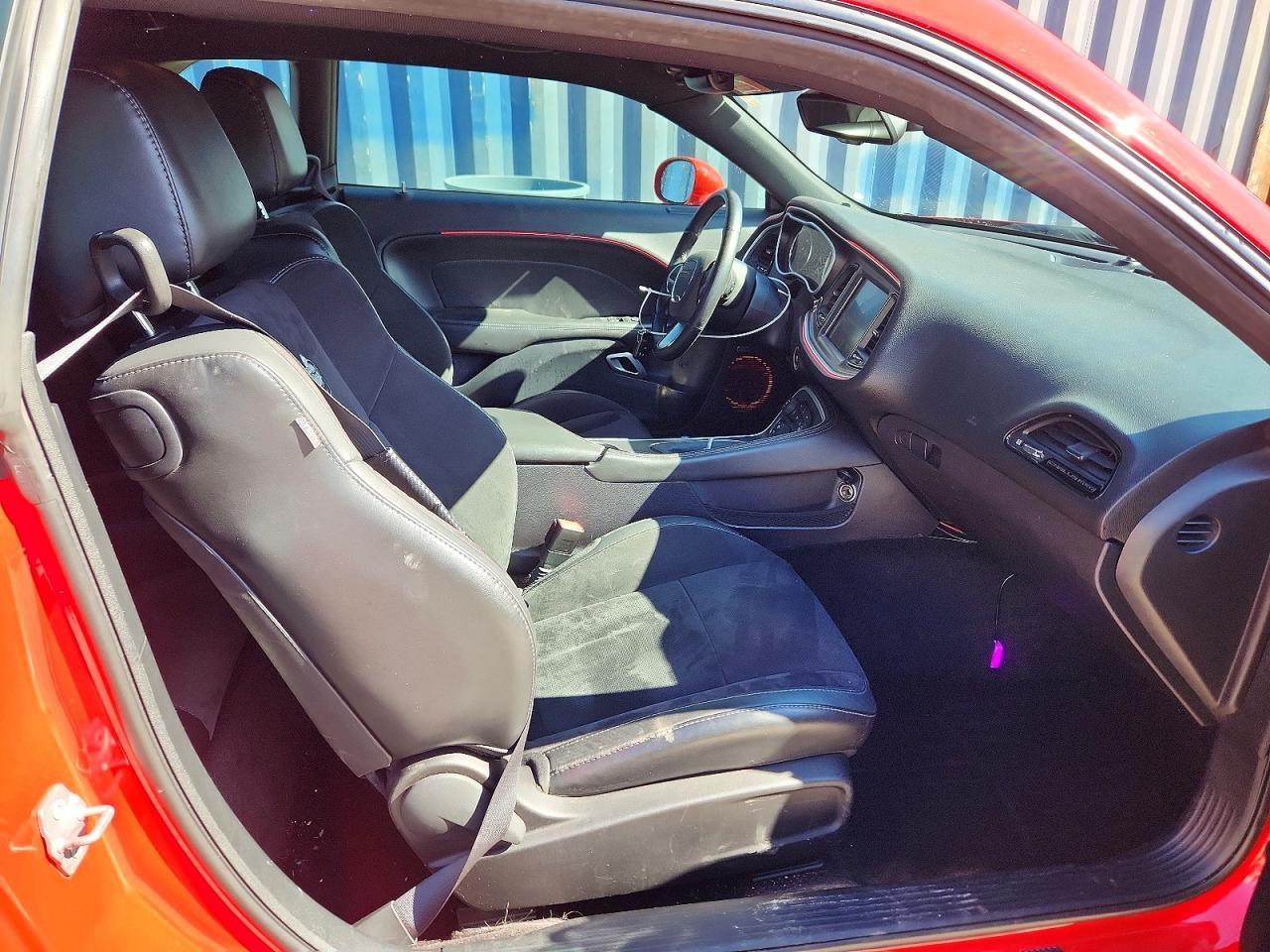 2016 Dodge Challenger R/T Scat Pack - zdjęcie 10