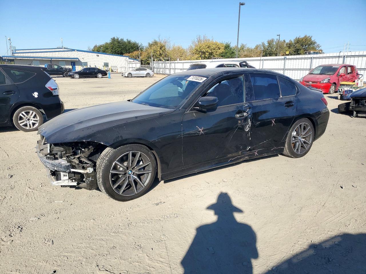 2020 BMW 330I - zdjęcie główne