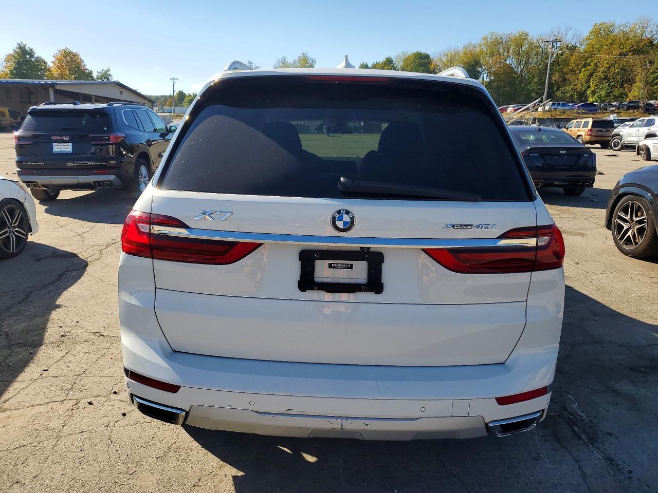 2021 BMW X7 xDrive40I - zdjęcie 6