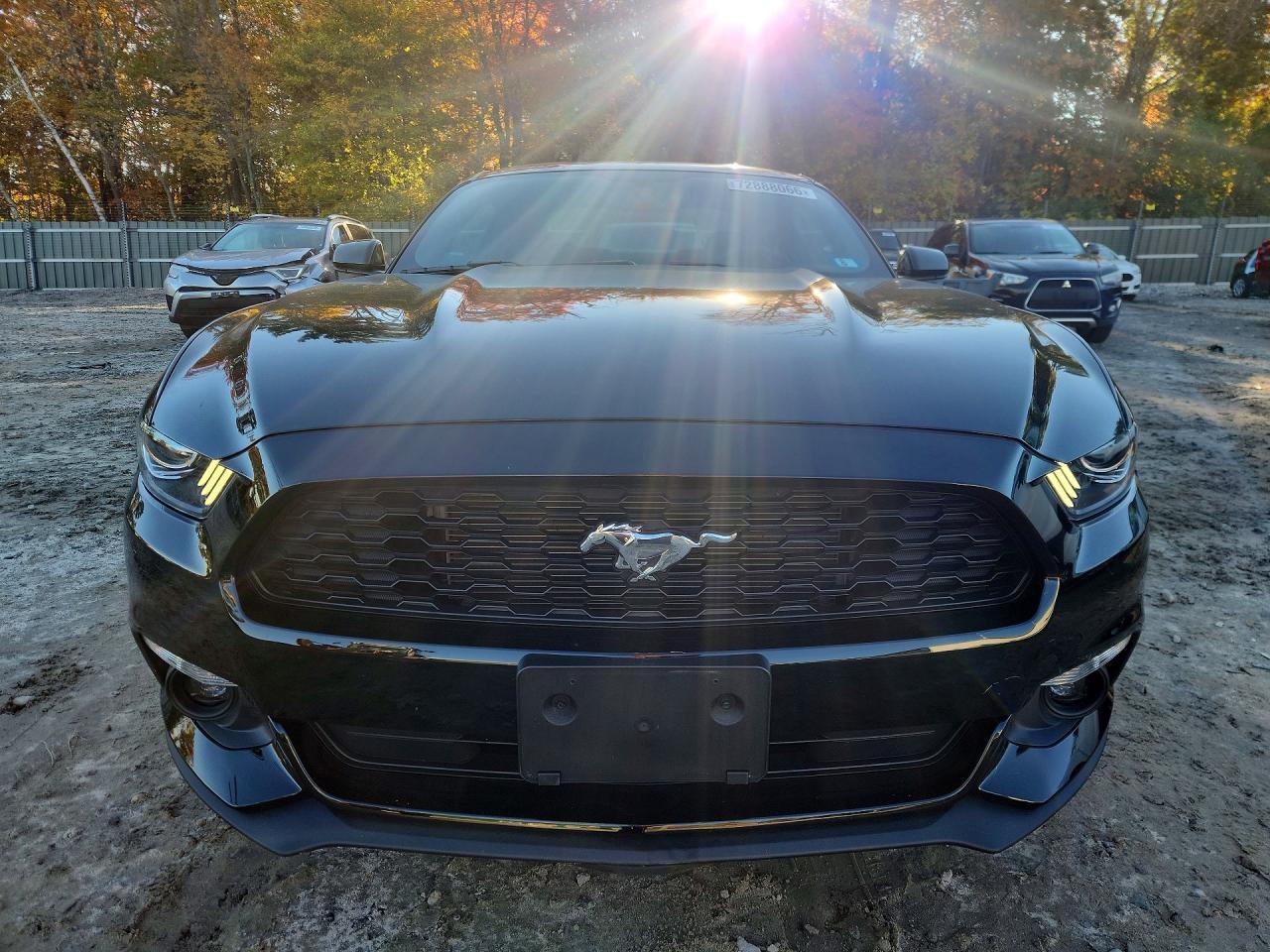 2015 Ford Mustang - zdjęcie 5