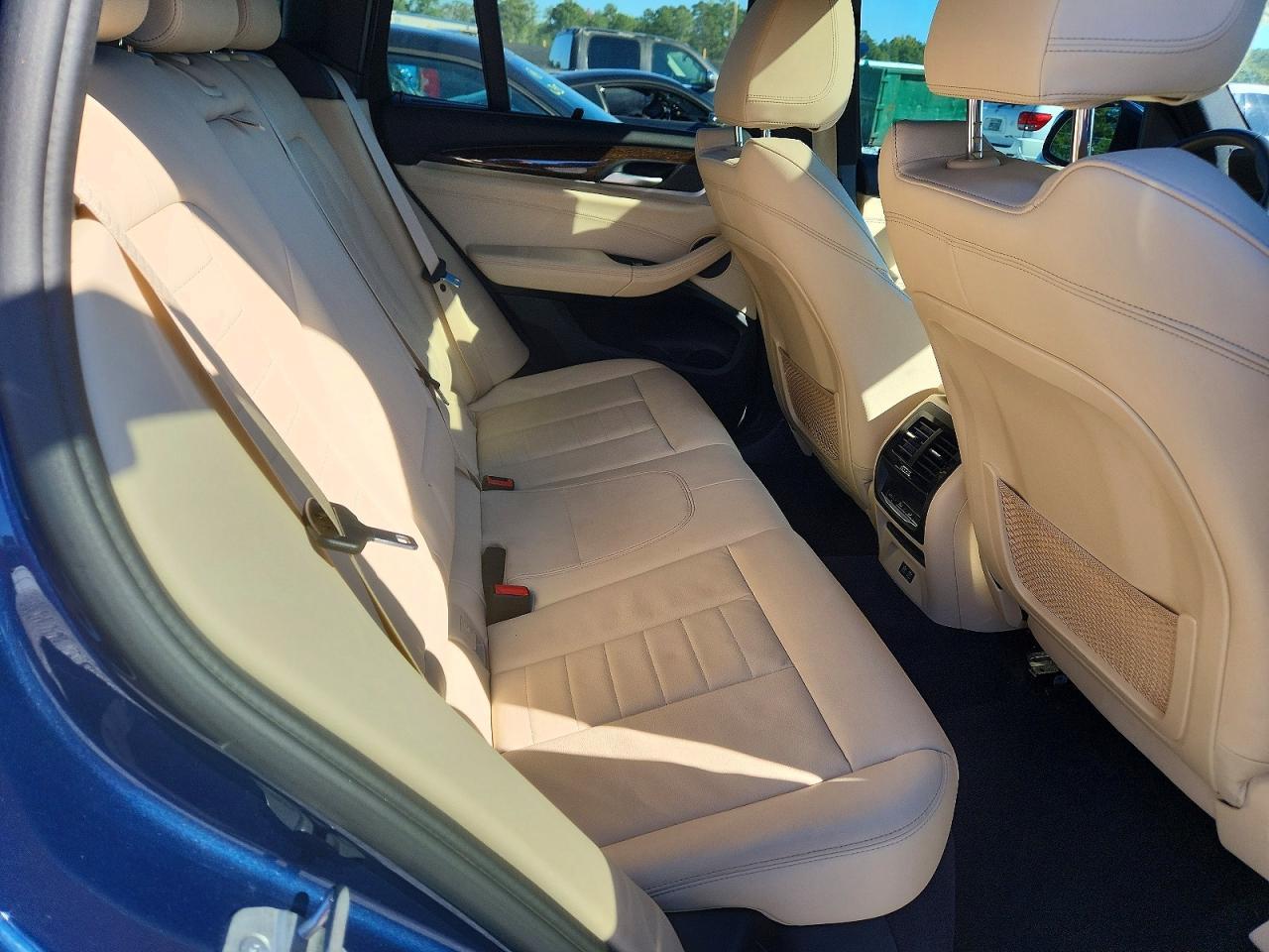 2021 BMW X3 xDrive30E - zdjęcie 11