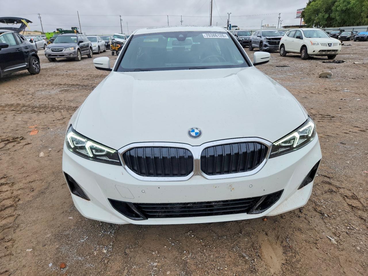 2023 BMW Seria 3 330i - zdjęcie 5