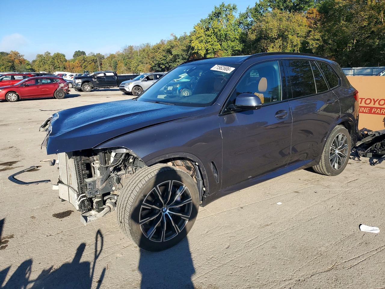 2021 BMW X5 xDrive40I - zdjęcie główne