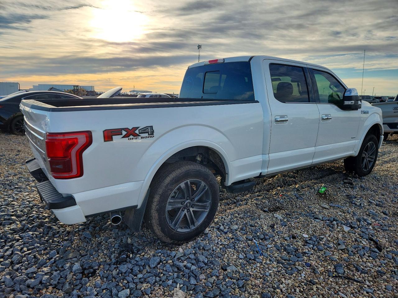 2017 Ford F150 Supercrew - zdjęcie 3