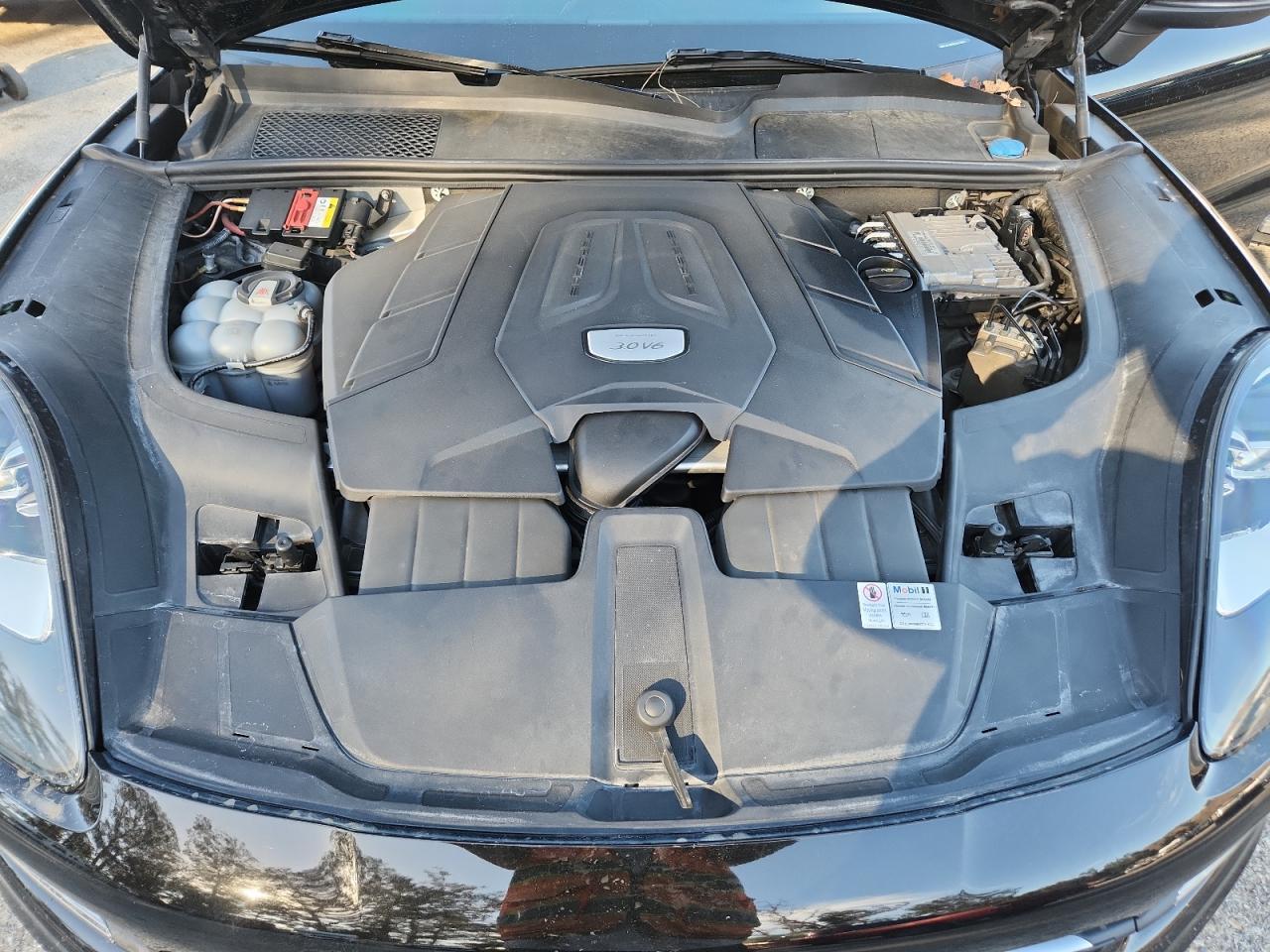 2019 Porsche Cayenne - zdjęcie 12