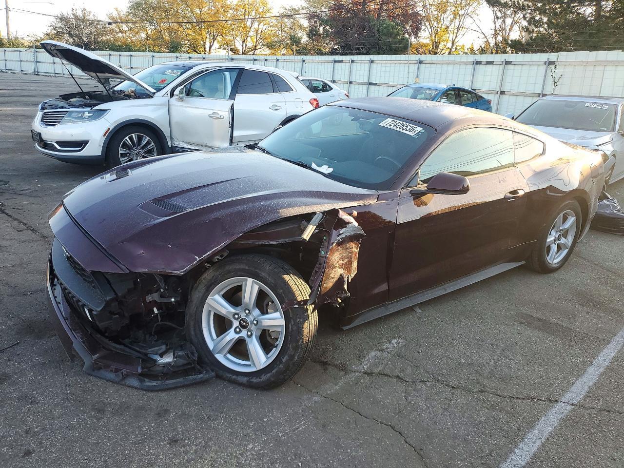 2018 Ford Mustang - zdjęcie główne