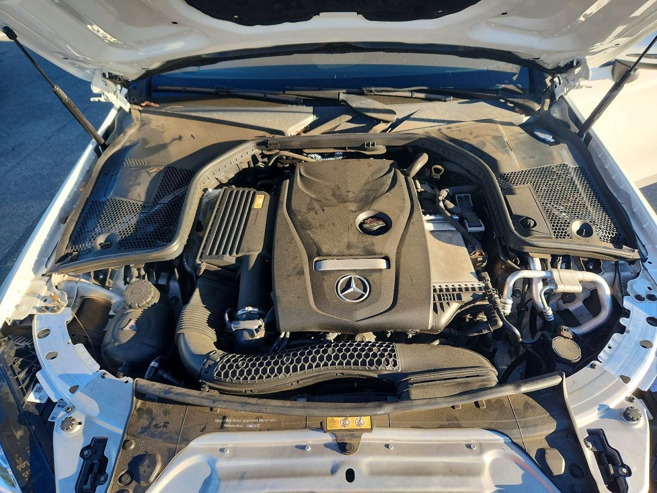 2017 Mercedes-Benz C 300 - zdjęcie 11
