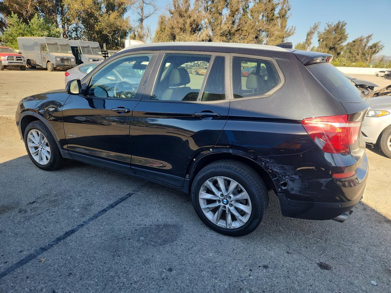 2016 BMW X3 xDrive28I - zdjęcie 2