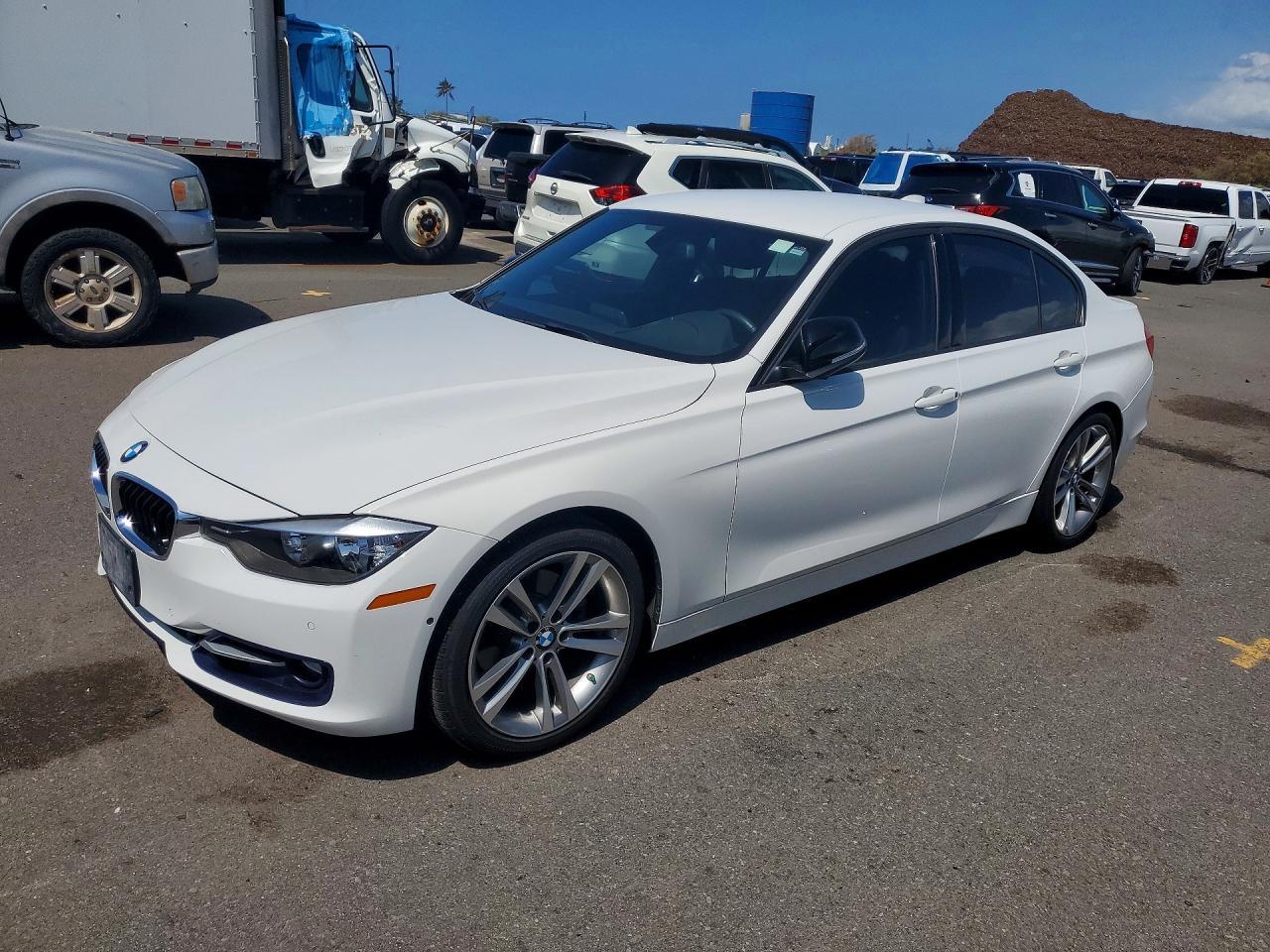 2013 BMW 328 I - zdjęcie główne