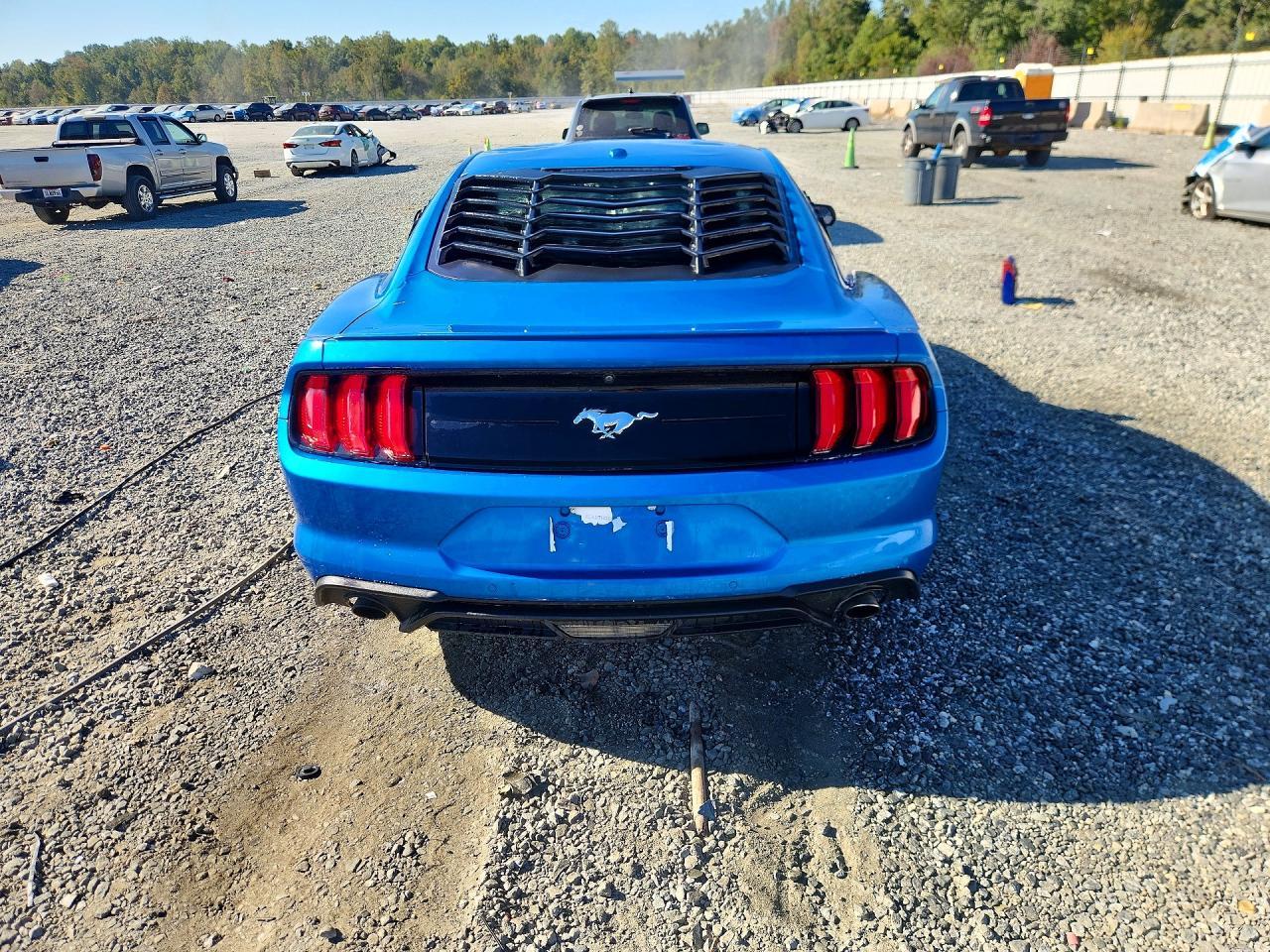 2019 Ford Mustang - zdjęcie 6