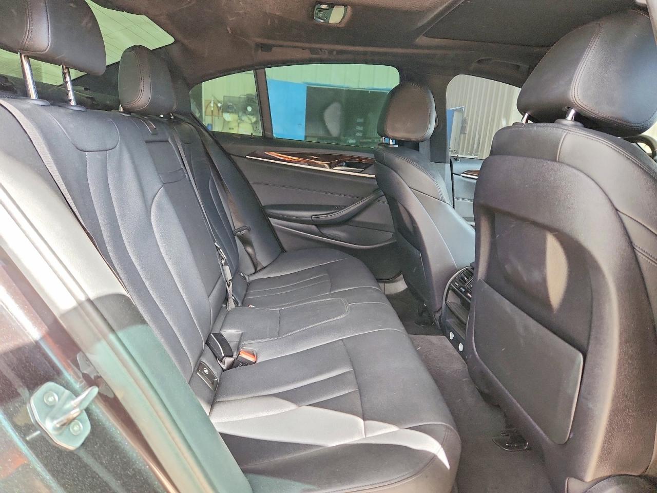 2019 BMW Seria 5 530i - zdjęcie 10