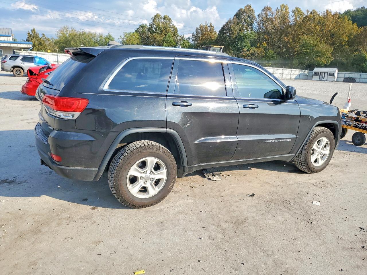 2015 Jeep Grand Cherokee Laredo - zdjęcie 3