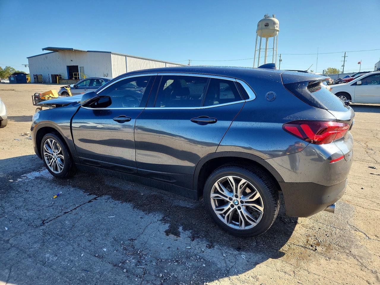 2022 BMW X2 xDrive28I - zdjęcie 2