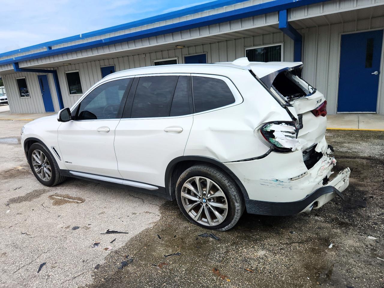 2018 BMW X3 xDrive30I - zdjęcie 2