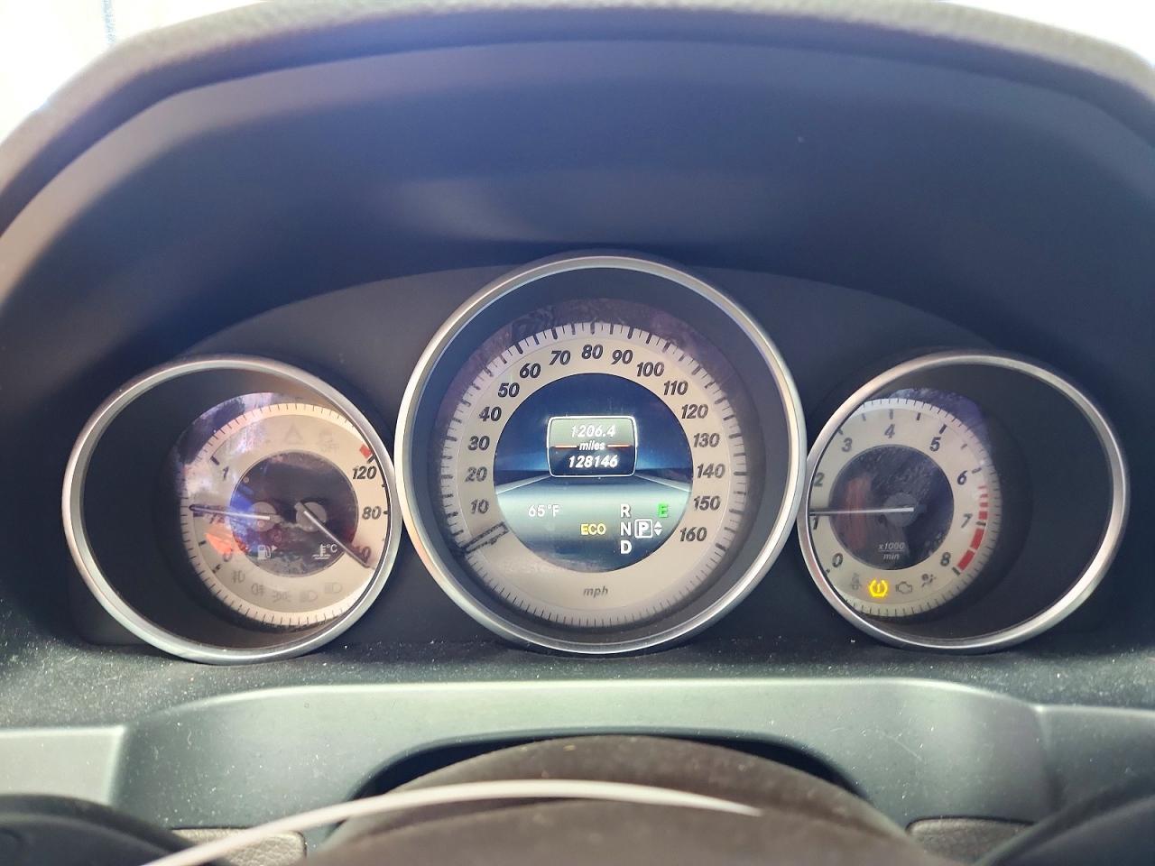2014 Mercedes-Benz E 350 - zdjęcie 9