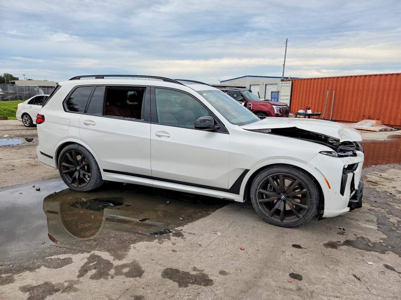 2026 BMW X7 M60I - zdjęcie 4
