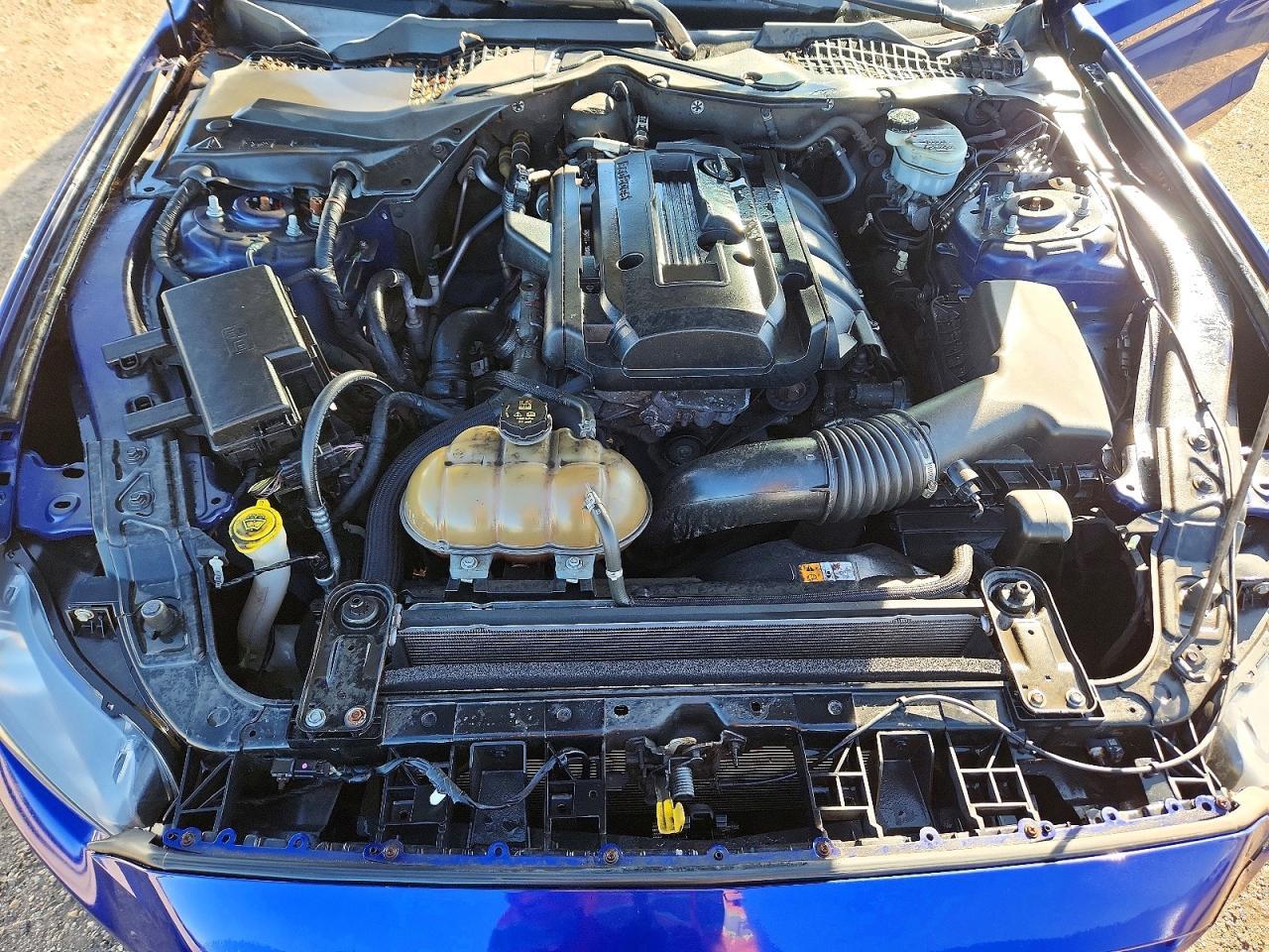 2015 Ford Mustang - zdjęcie 11