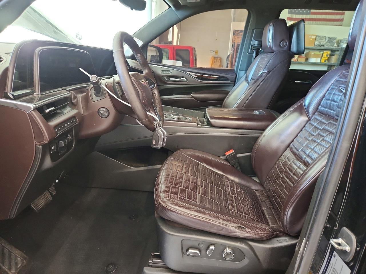 2021 Cadillac Escalade Premium Luxury Platinum - zdjęcie 7