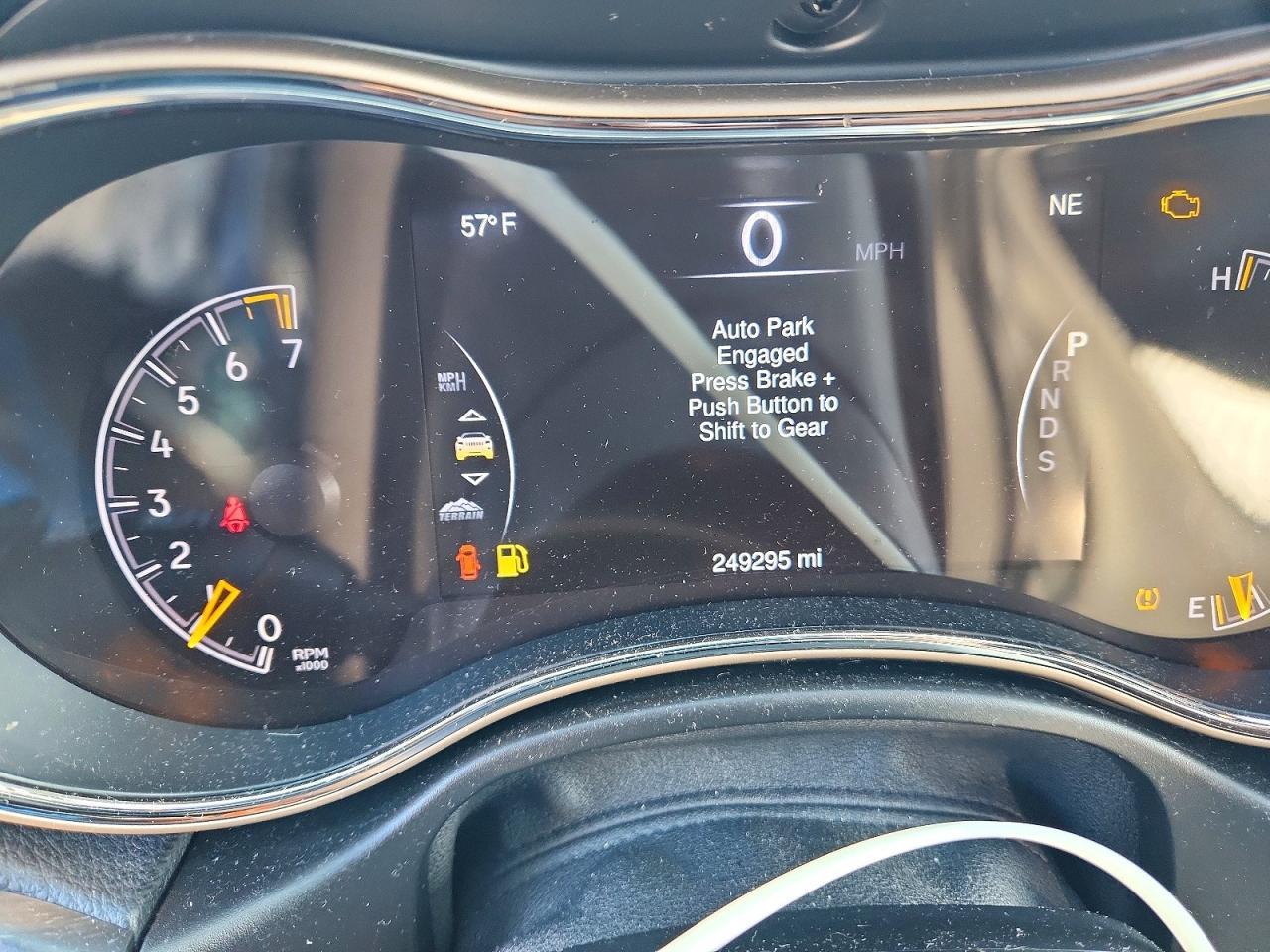 2015 Jeep Grand Cherokee Limited - zdjęcie 9