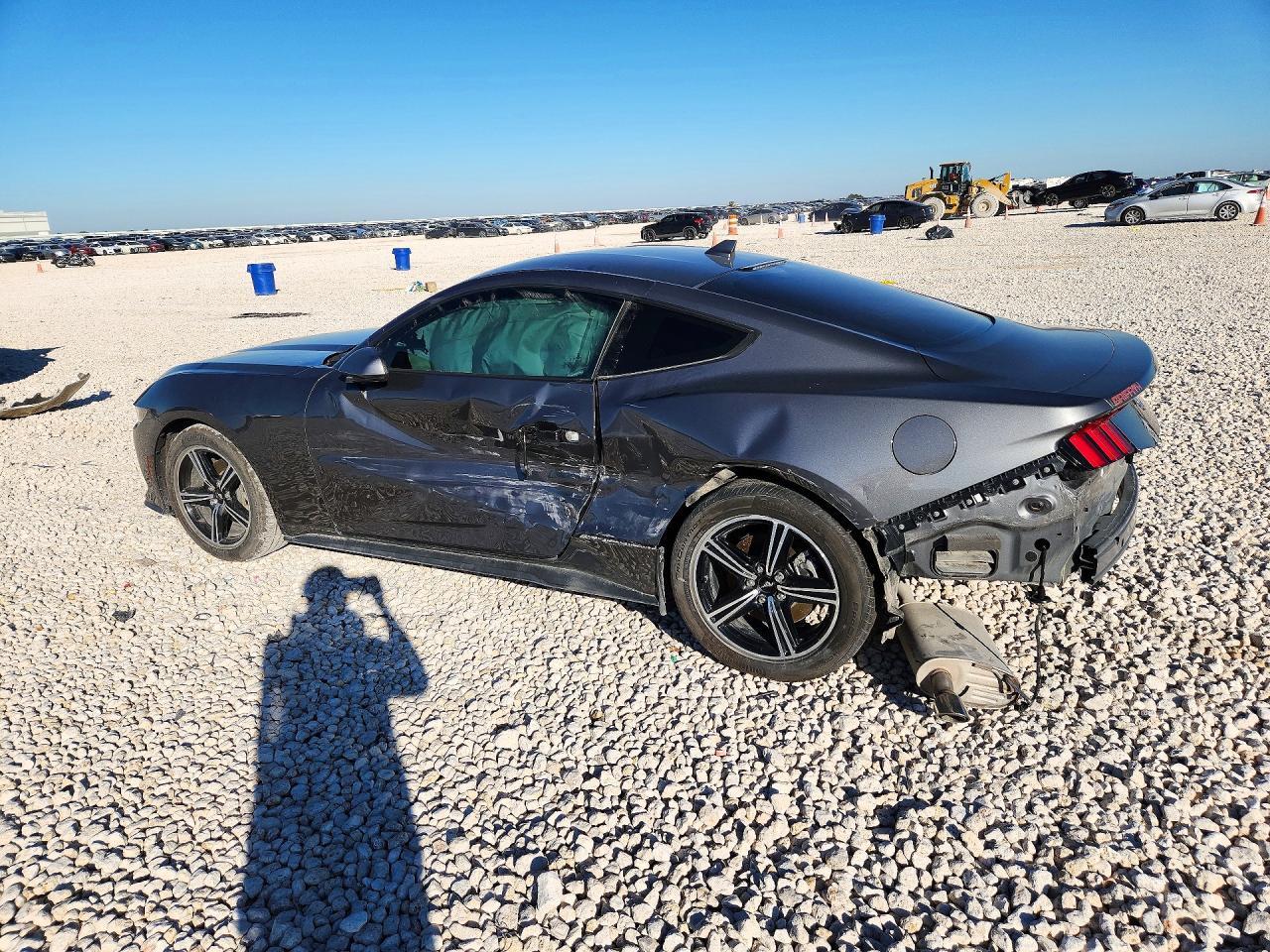 2025 Ford Mustang Ecoboost Fastback - zdjęcie 2
