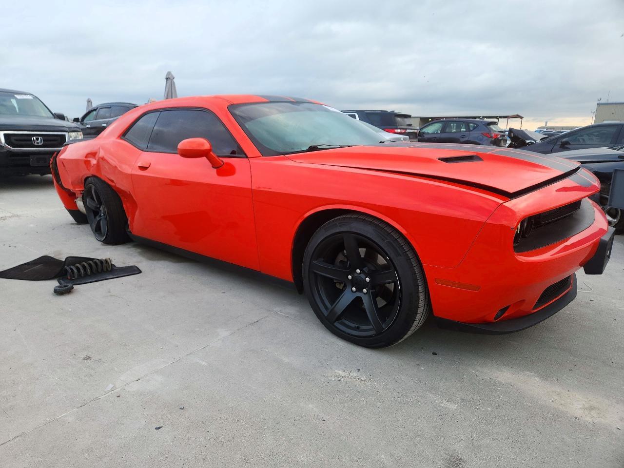 2017 Dodge Challenger Sxt - zdjęcie 4