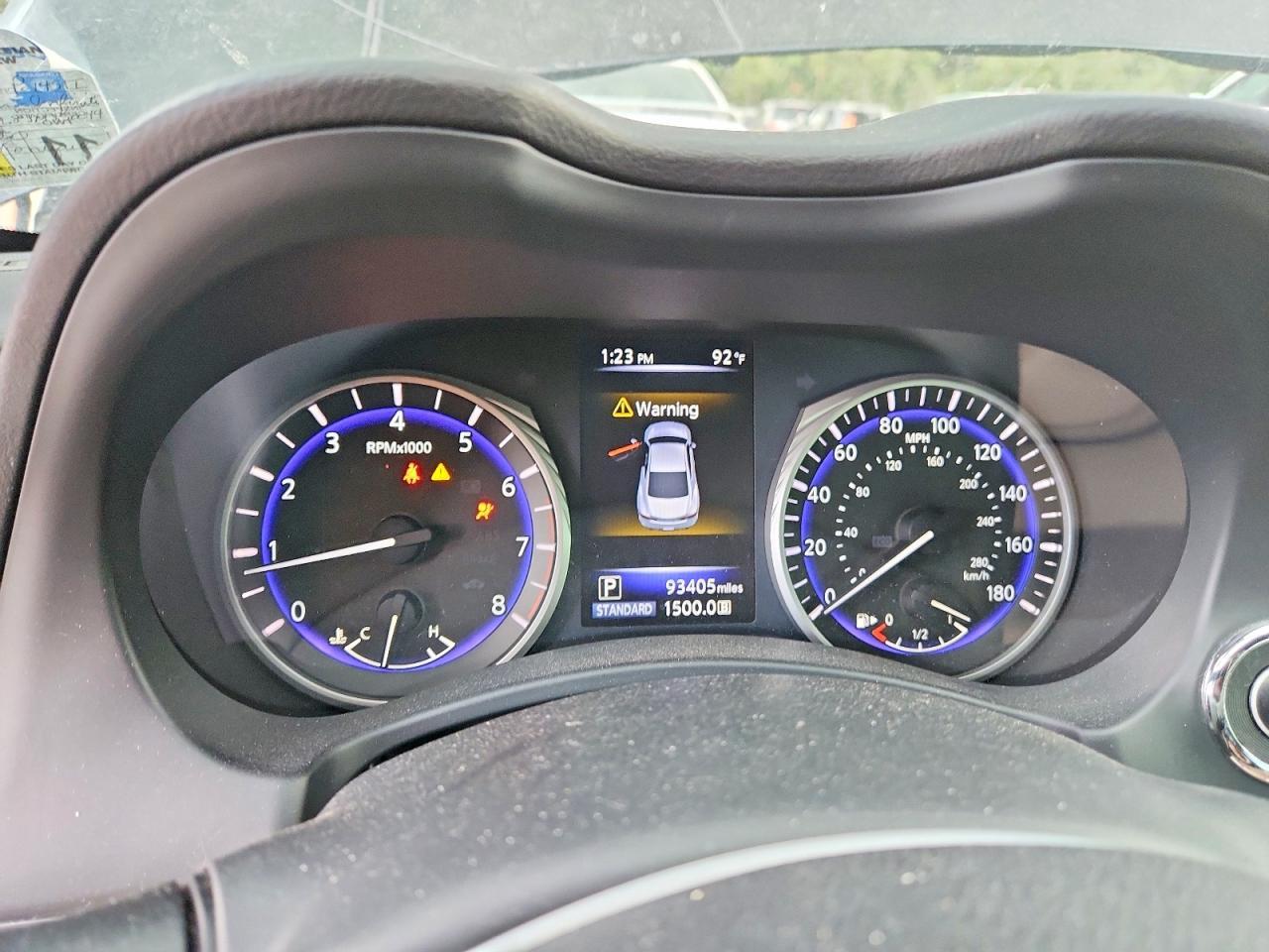 2018 Infiniti Q60 2.0T Luxe - zdjęcie 9