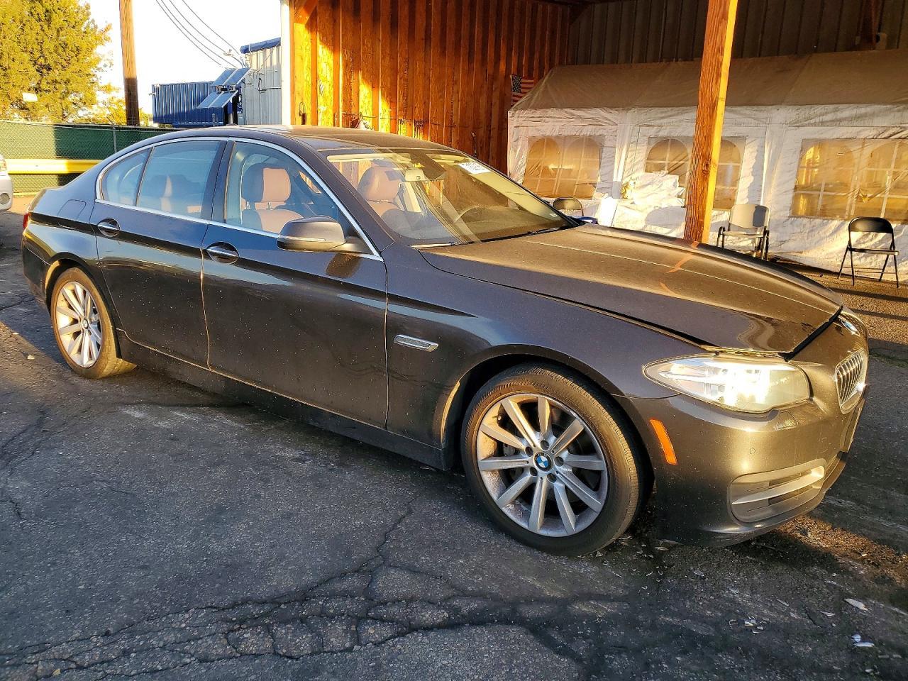 2014 BMW Seria 5 535i - zdjęcie 4