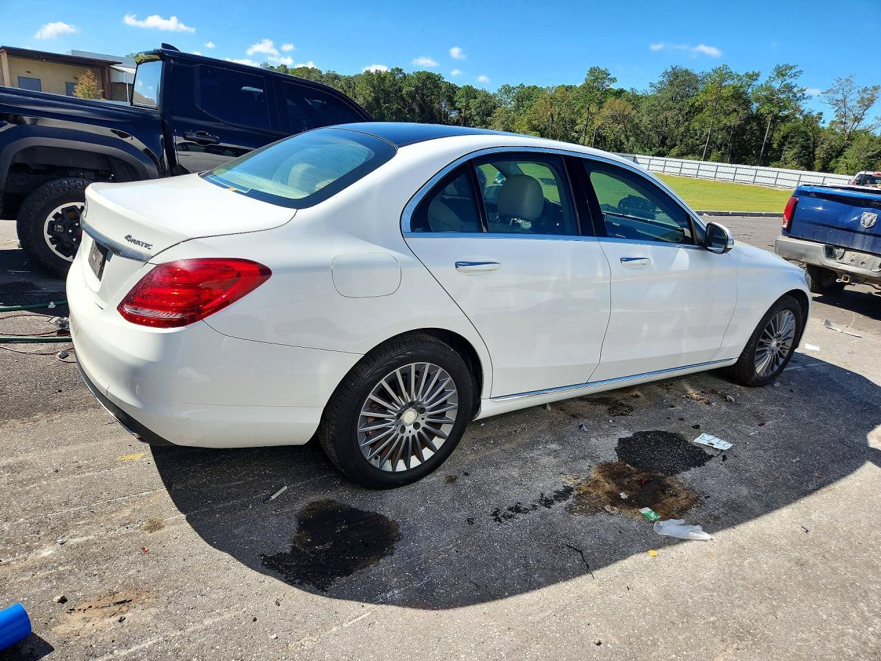2015 Mercedes-Benz C 300 4Matic - zdjęcie 3
