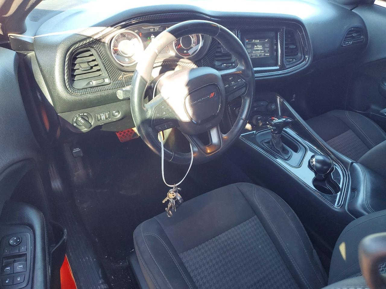 2015 Dodge Challenger Sxt - zdjęcie 8