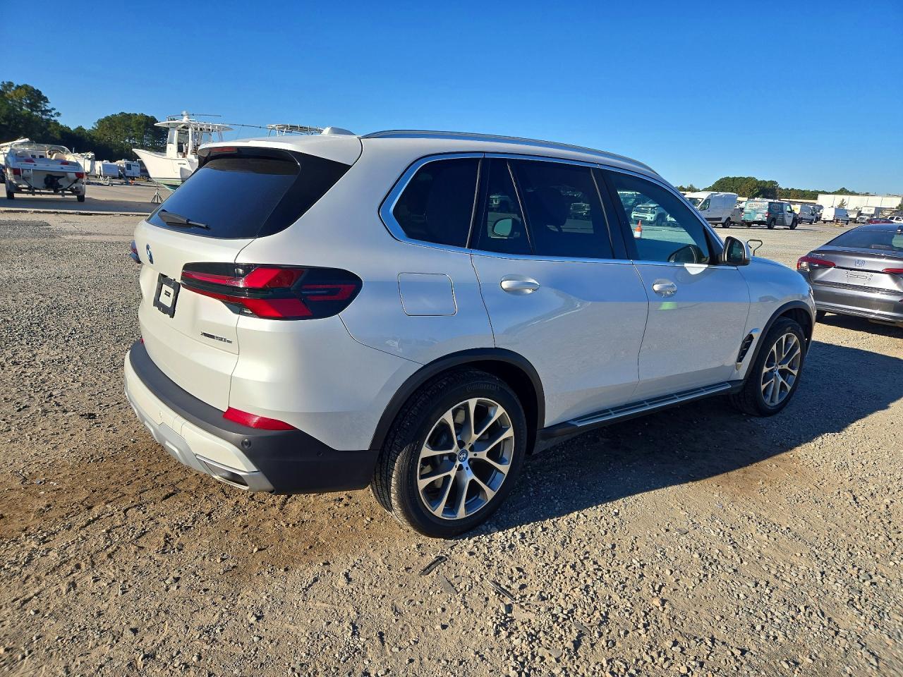 2025 BMW X5 xDrive50E - zdjęcie 3