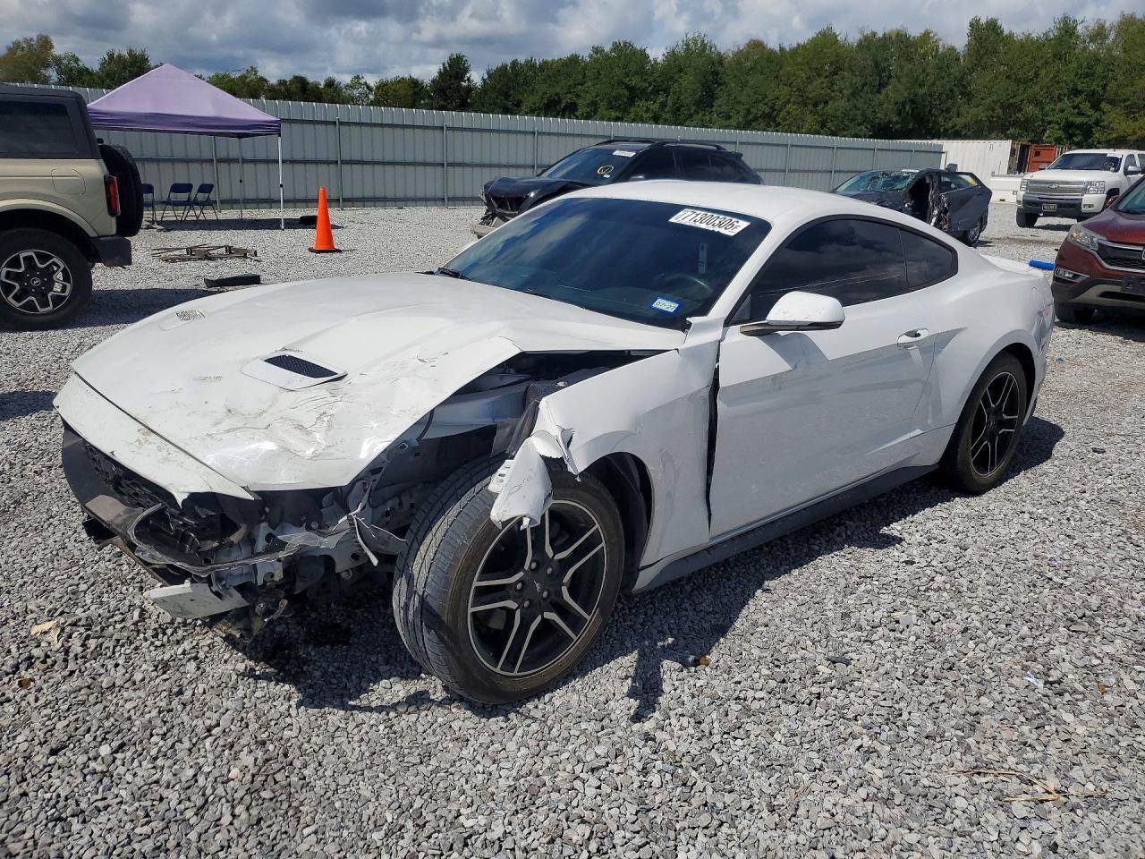 2019 Ford Mustang - zdjęcie główne
