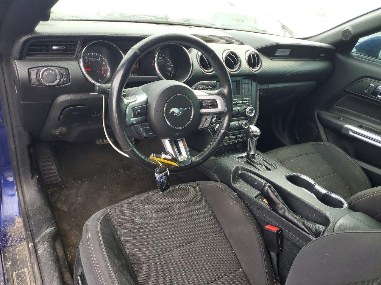 2016 Ford Mustang - zdjęcie 8