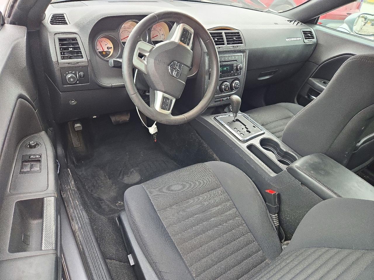 2014 Dodge Challenger R/T - zdjęcie 8
