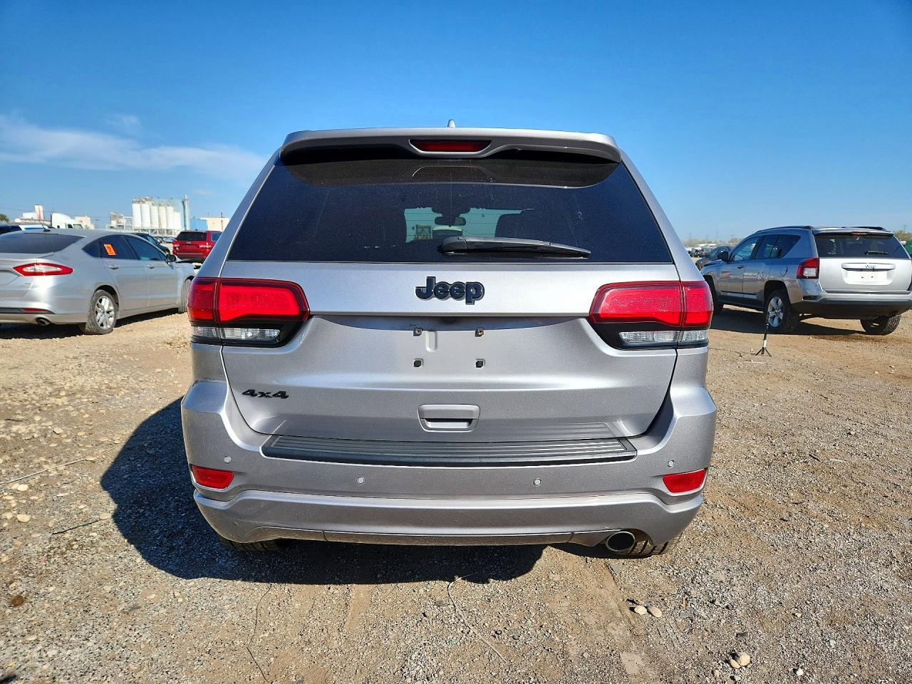 2021 Jeep Grand Cherokee Laredo - zdjęcie 6
