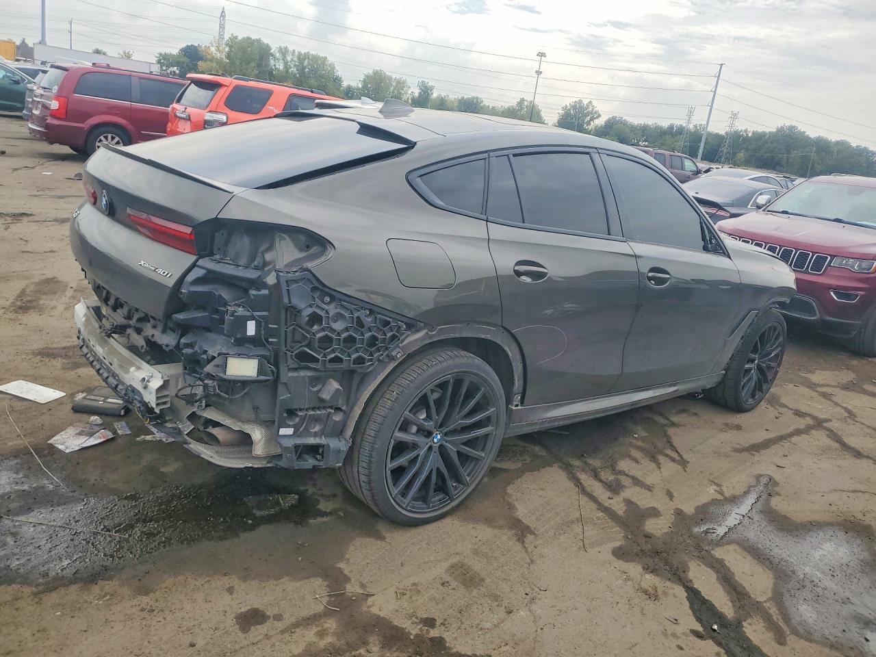 2022 BMW X6 xDrive40I - zdjęcie 3