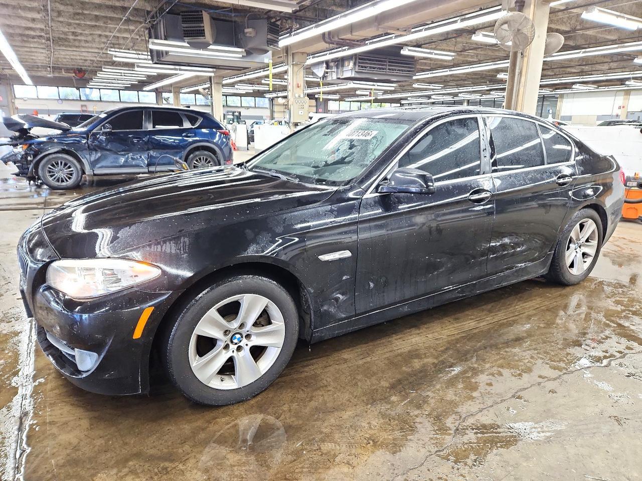 2013 BMW 528 Xi - zdjęcie główne