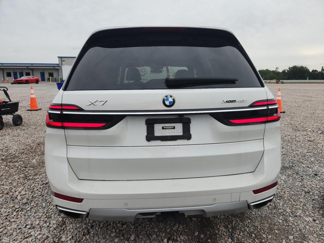 2023 BMW X7 xDrive40I - zdjęcie 6