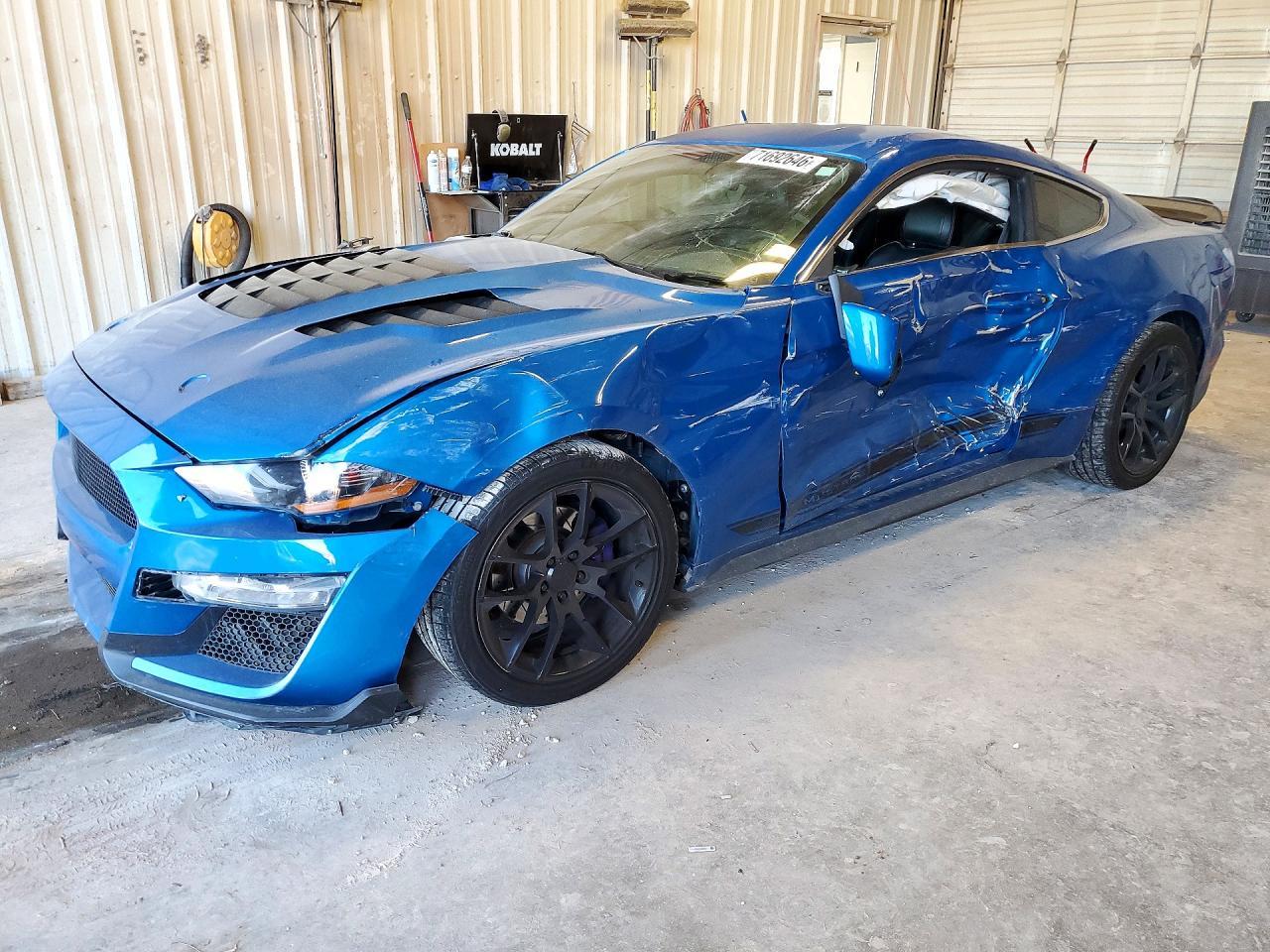 2019 Ford Mustang - zdjęcie główne