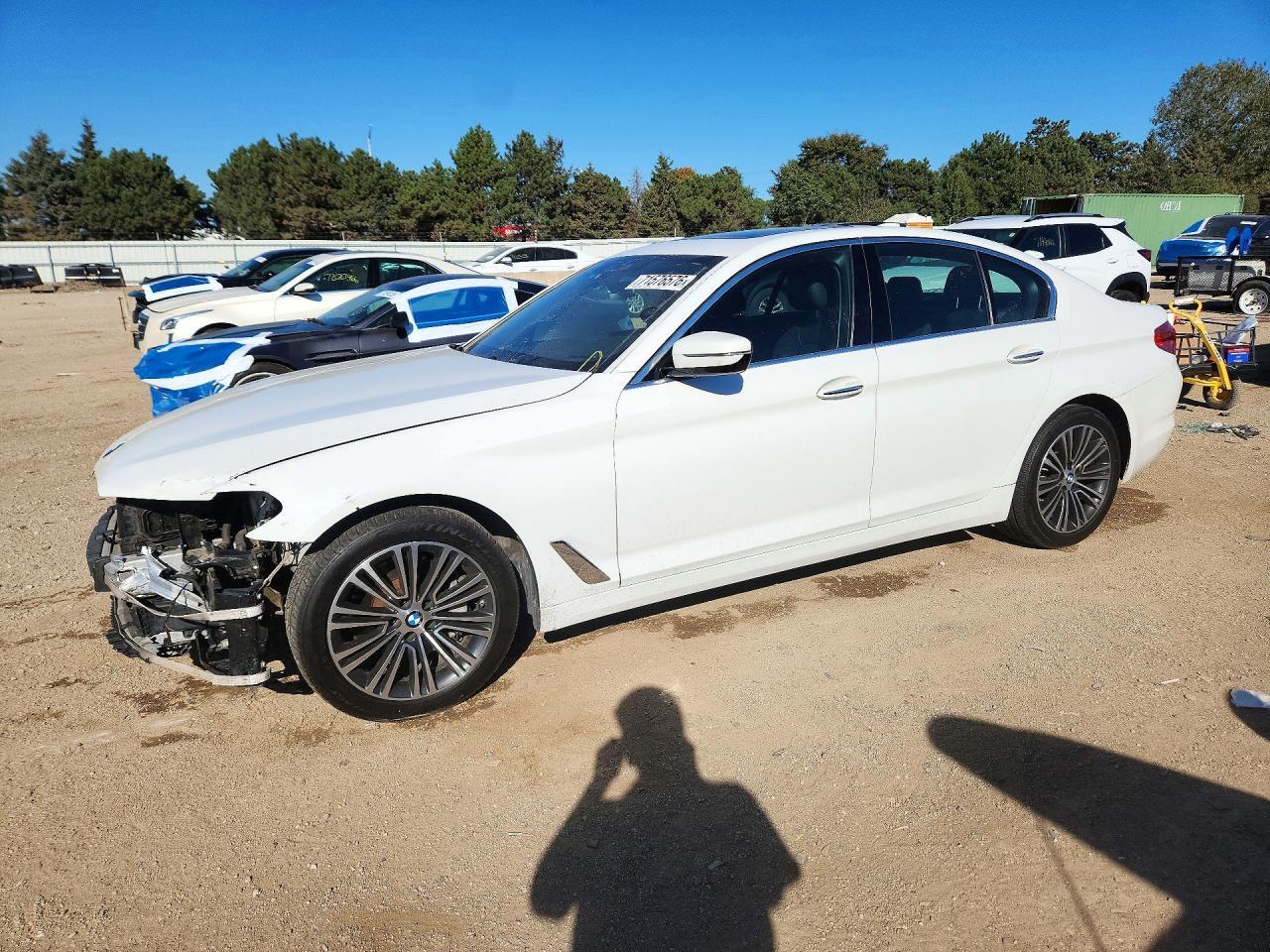2018 BMW Seria 5 530i - zdjęcie główne