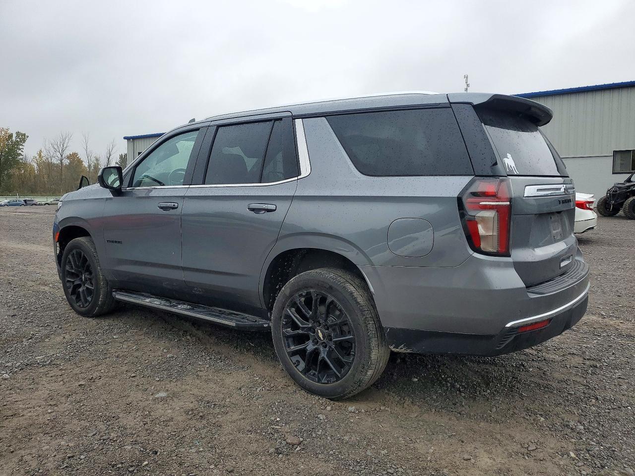 2022 Chevrolet Tahoe K1500 Ls - zdjęcie 2
